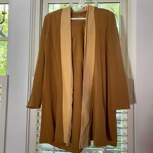 VTG Yellow silk Peter Nygàrd cardigan mustard yellow size 4 monogram on back